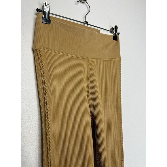 Aerie Medium OFFLINE Seamless Cable High Waisted Leggings 7/8 Washed Gold NWT - Picture 3 of 12